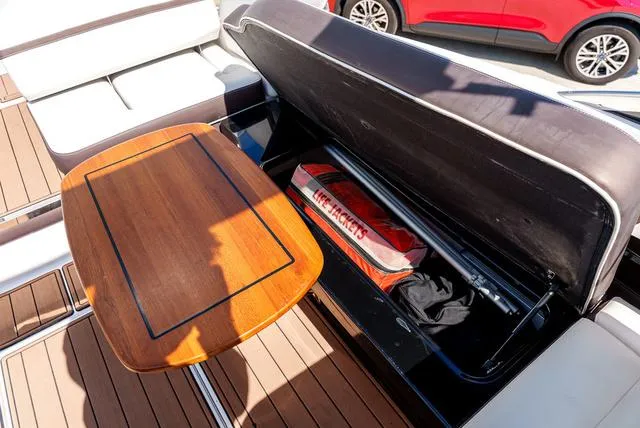 Slide: The Image of Regal 2800 BR 2015 - 12