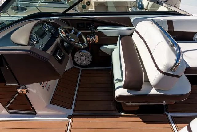 Slide: The Image of Regal 2800 BR 2015 - 21