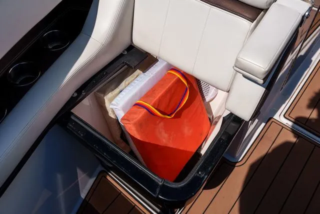 Slide: The Image of Regal 2800 BR 2015 - 28