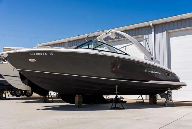 Slide: The Image of Regal 2800 BR 2015 - 3