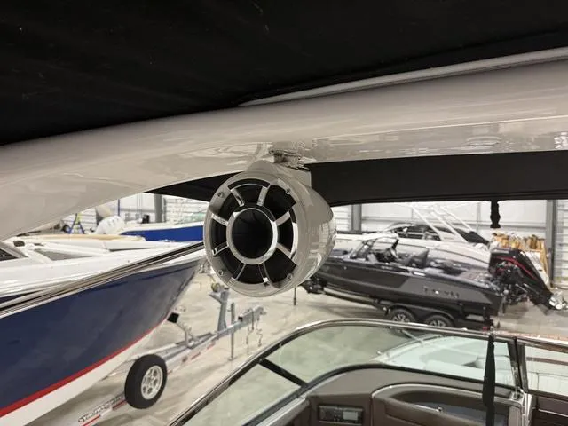 Slide: The Image of Regal 2800 BR 2015 - 32