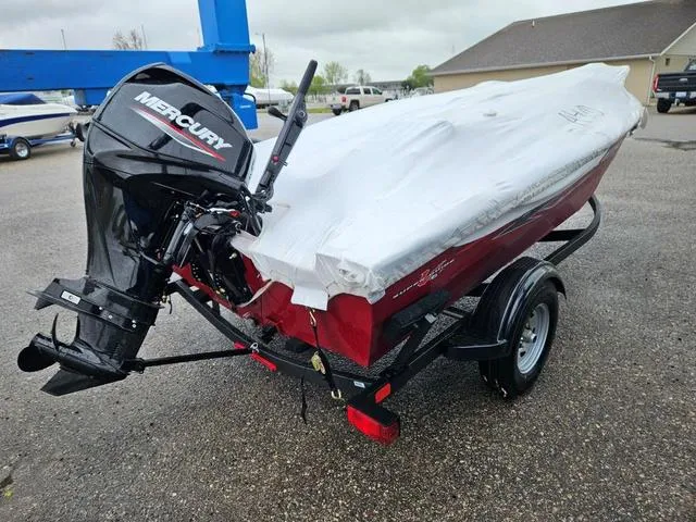 Slide: The Image of Tracker Super Guide V-16 TILLER 2025 - 10