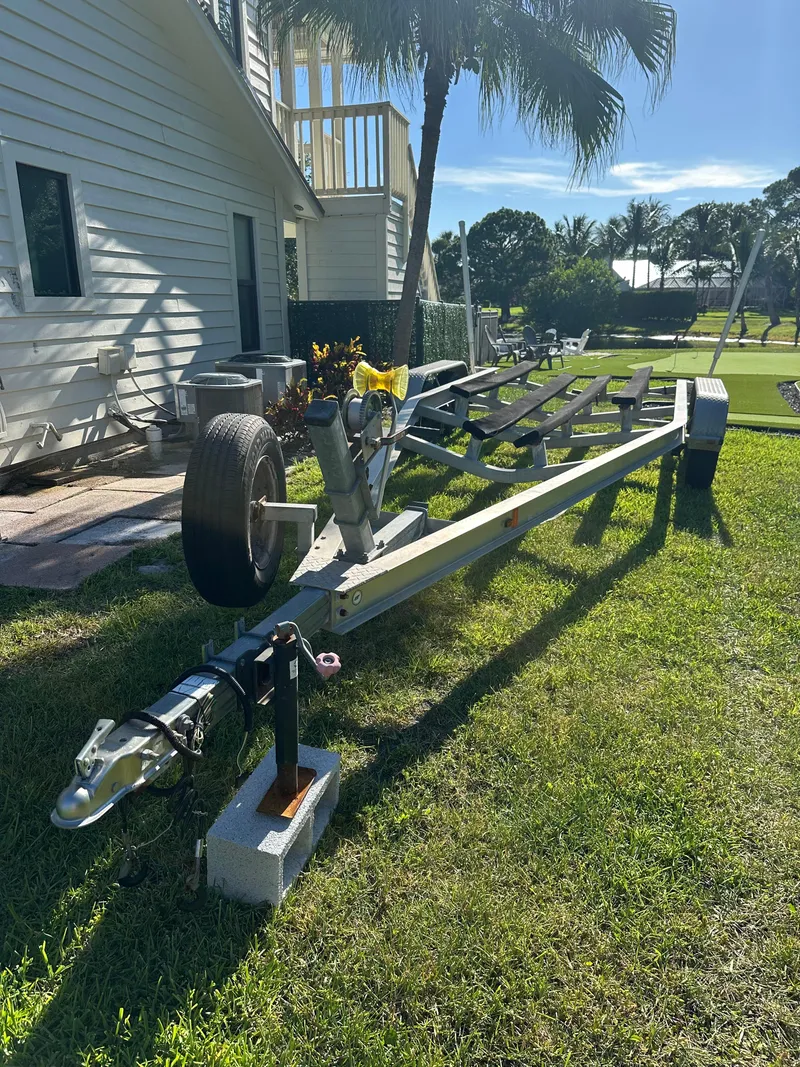 Slide: The Image of Pathfinder 2200 V 2006 - 11