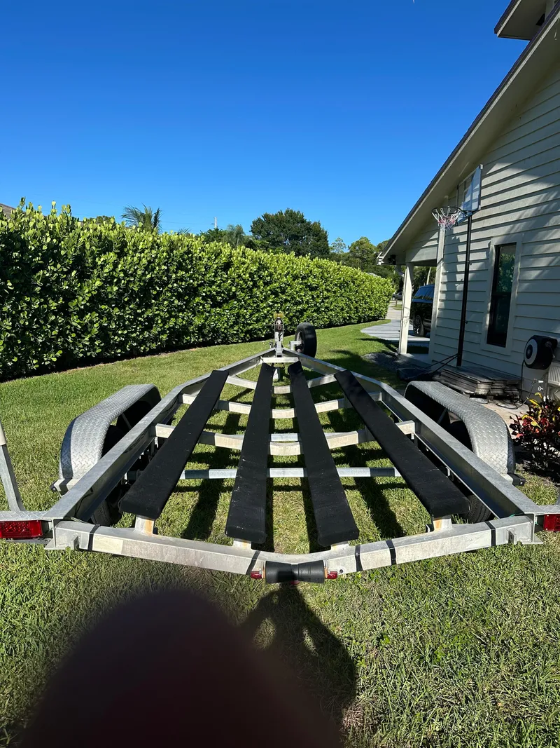 Slide: The Image of Pathfinder 2200 V 2006 - 12