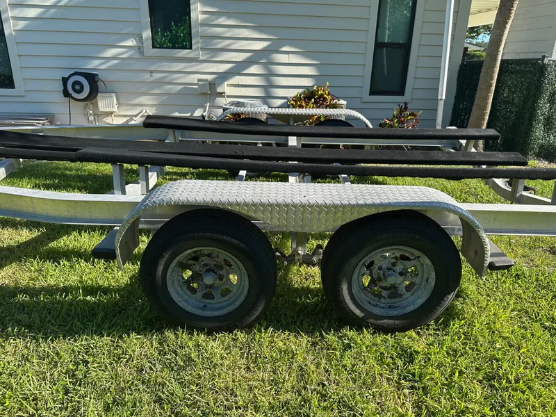 Slide: The Image of Pathfinder 2200 V 2006 - 13