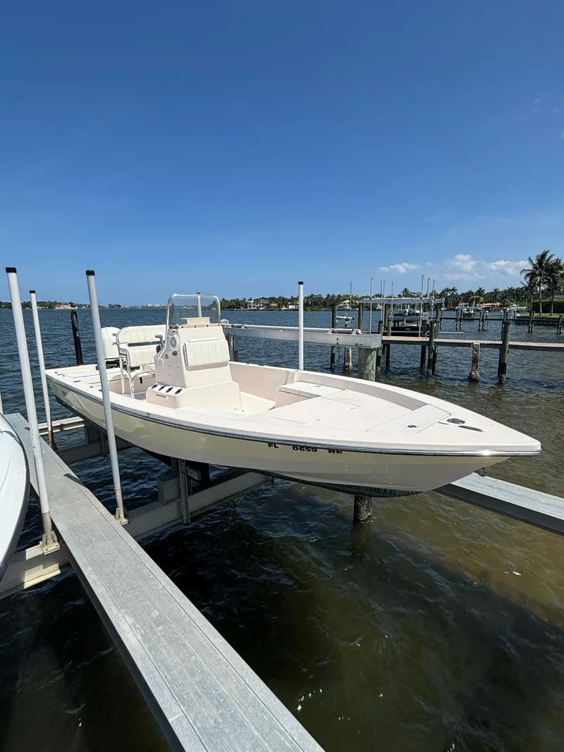 Slide: The Image of Pathfinder 2200 V 2006 - 2