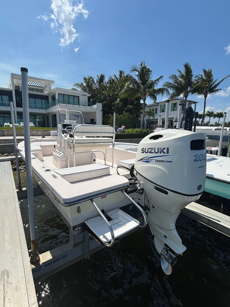 Slide: The Image of Pathfinder 2200 V 2006 - 6