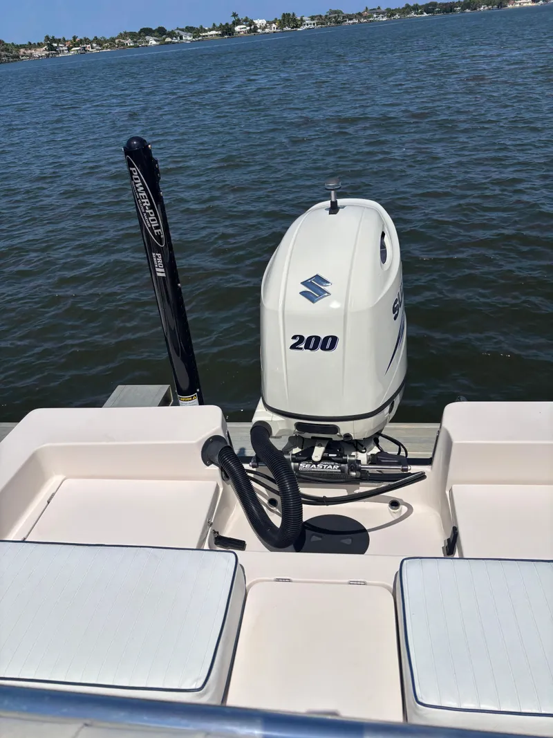 Slide: The Image of Pathfinder 2200 V 2006 - 8