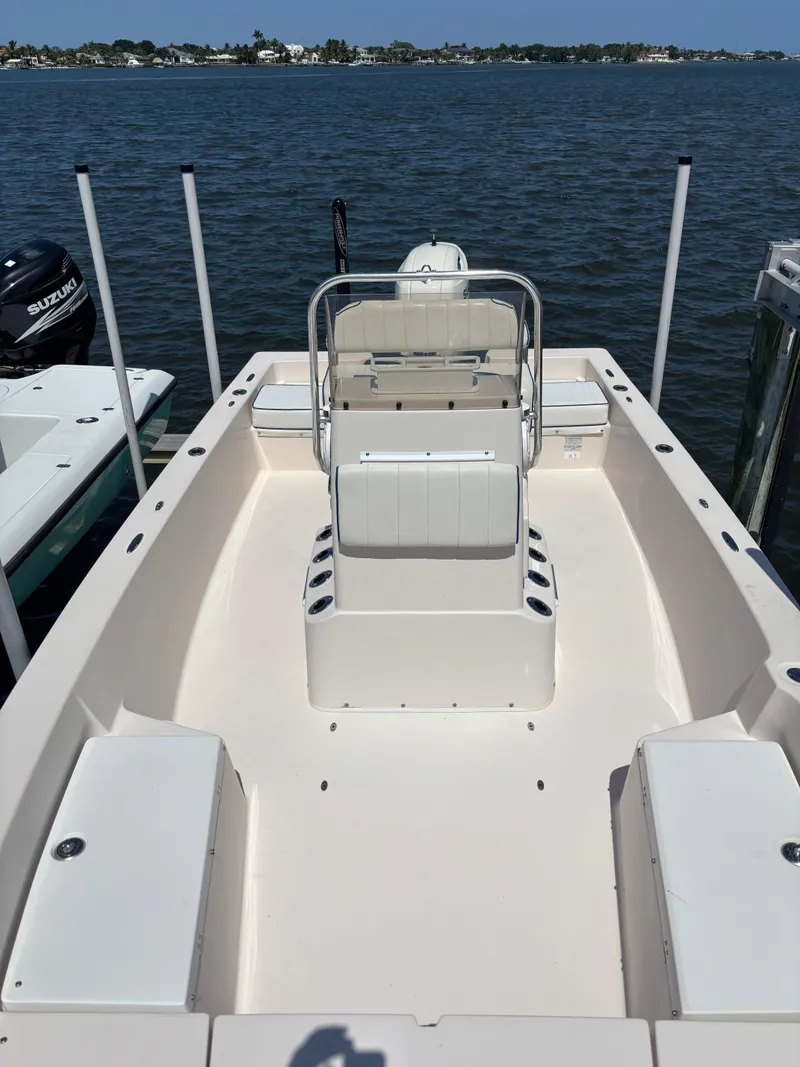 Slide: The Image of Pathfinder 2200 V 2006 - 9