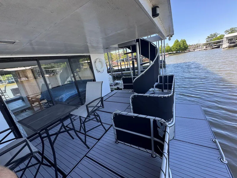 Slide: The Image of Stardust Cruisers 18 X 80 Houseboat 1986 - 50