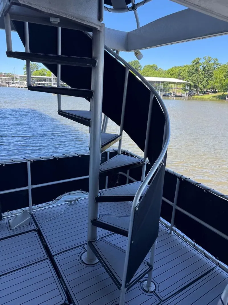 Slide: The Image of Stardust Cruisers 18 X 80 Houseboat 1986 - 51