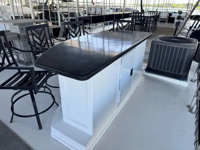 Slide: The Image of Stardust Cruisers 18 X 80 Houseboat 1986 - 68