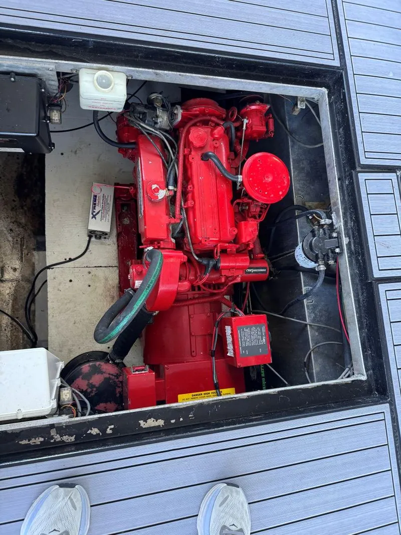 Slide: The Image of Stardust Cruisers 18 X 80 Houseboat 1986 - 71