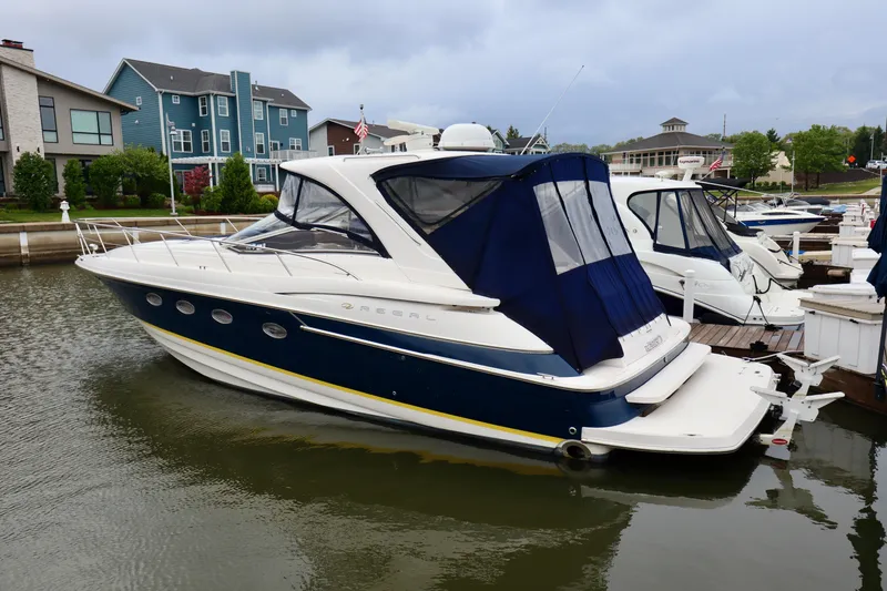 Slide: The Image of Regal Commodore 4460 2006 - 2