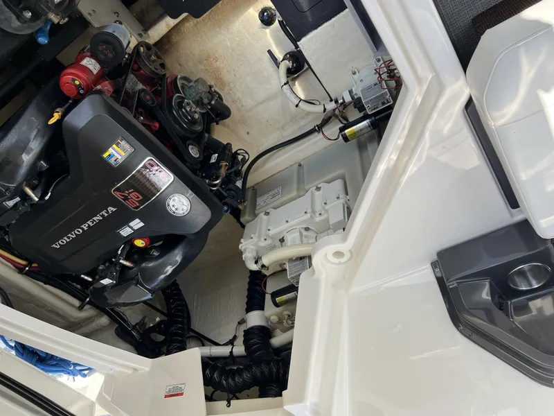 Slide: The Image of Monterey Super Sport 328SS 2012 - 32