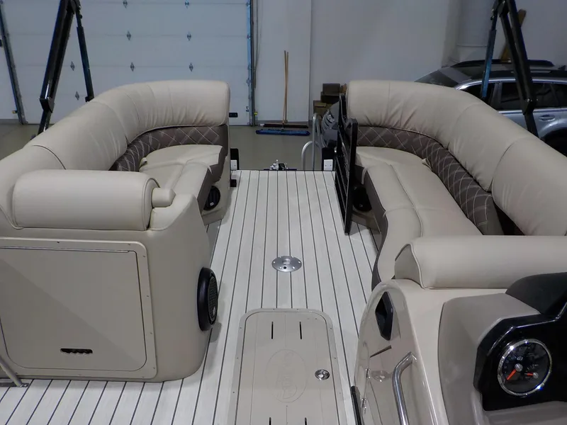 Slide: The Image of SunCatcher Elite 326SL 2022 - 18