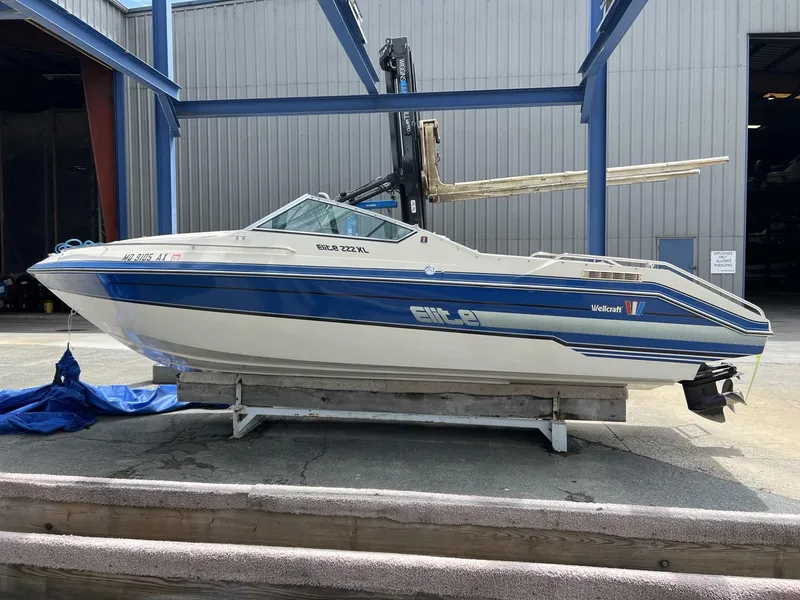 The Image of Wellcraft Elite 222 XL 1989 - 1