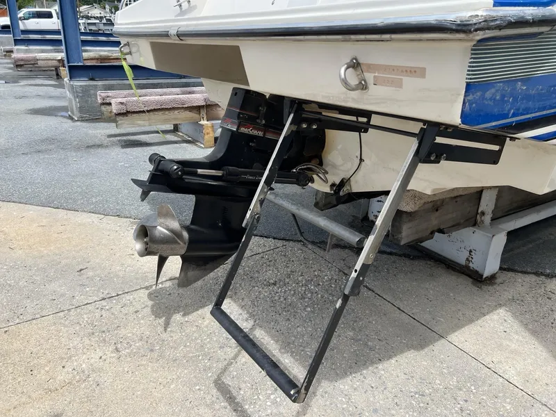 Slide: The Image of Wellcraft Elite 222 XL 1989 - 11