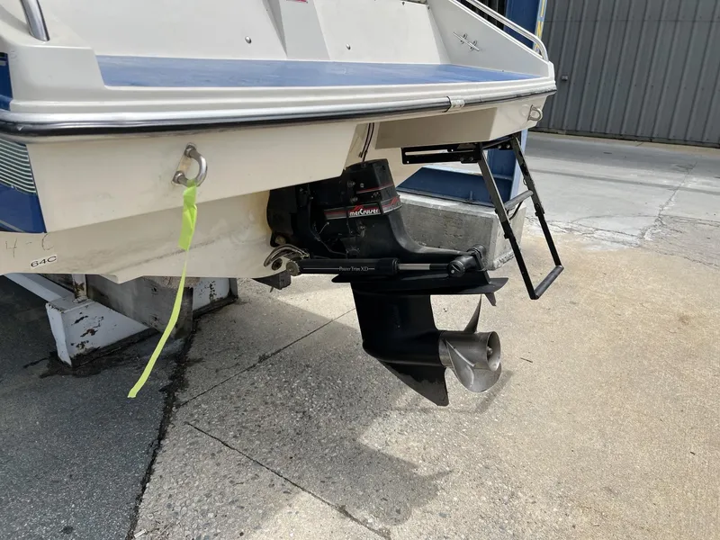 Slide: The Image of Wellcraft Elite 222 XL 1989 - 12