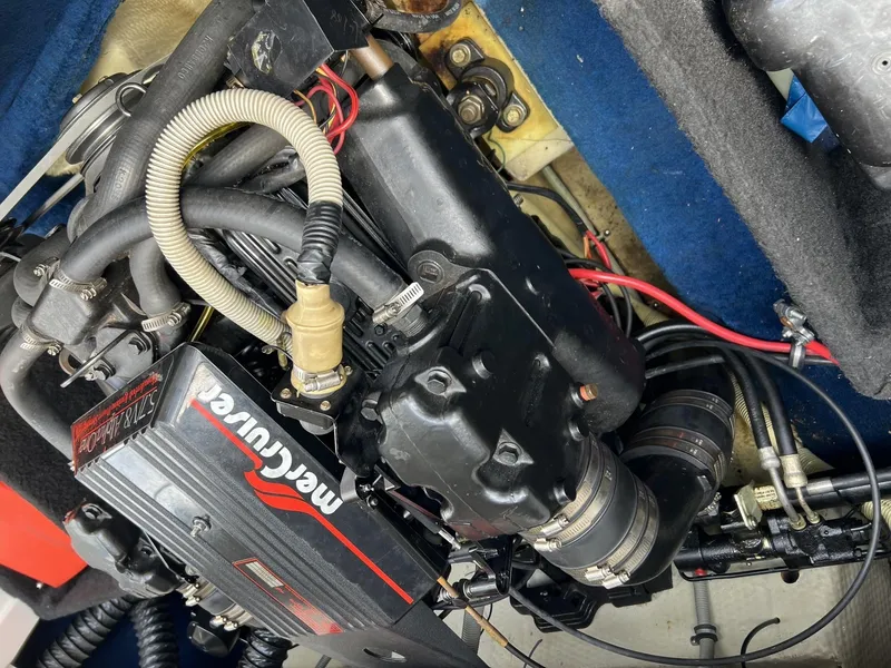 Slide: The Image of Wellcraft Elite 222 XL 1989 - 6