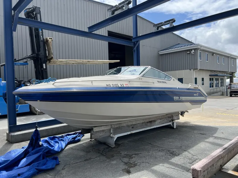 Slide: The Image of Wellcraft Elite 222 XL 1989 - 9