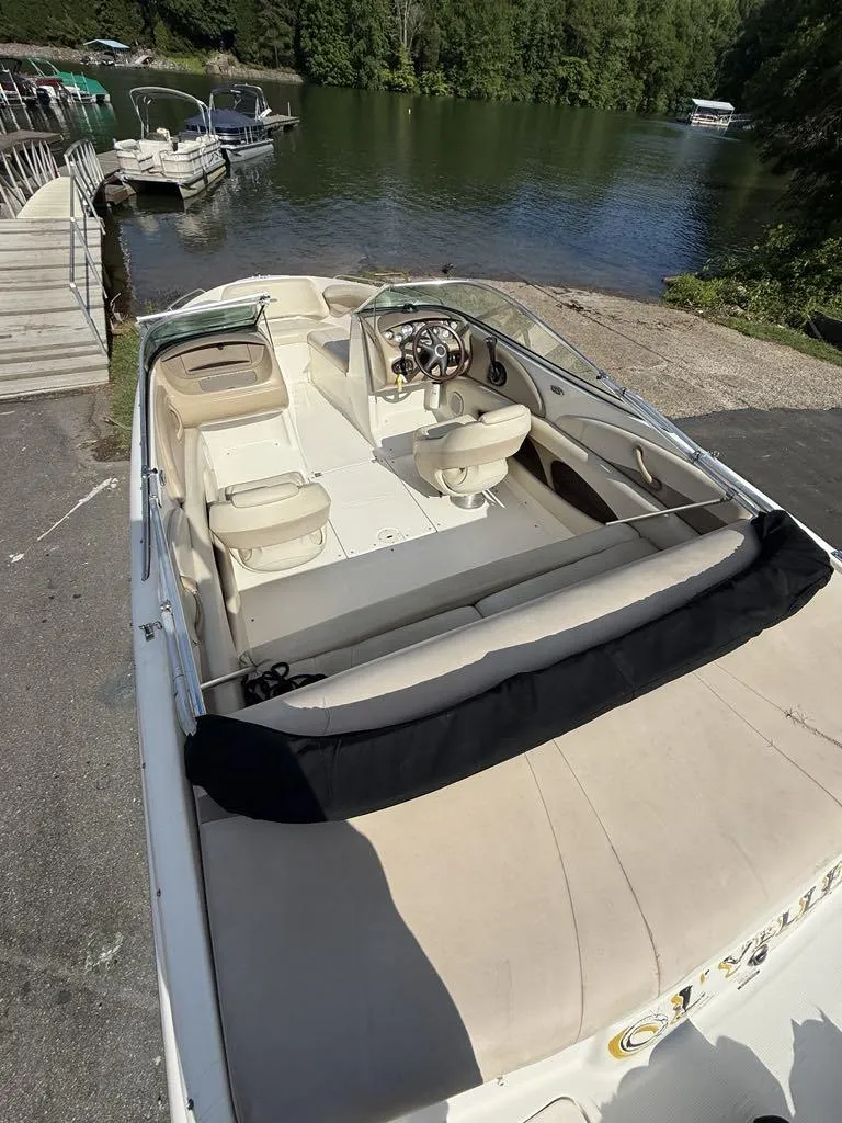 Slide: The Image of Chaparral 210 SSi 2004 - 5