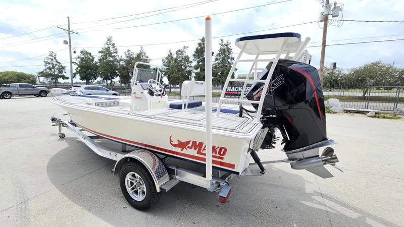 Slide: The Image of Mako Pro Skiff 18 Patriot Edition 2025 - 11
