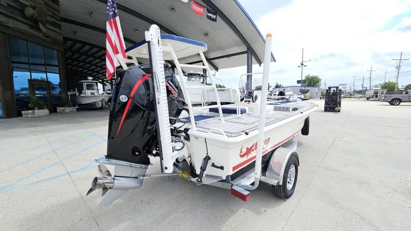 Slide: The Image of Mako Pro Skiff 18 Patriot Edition 2025 - 5