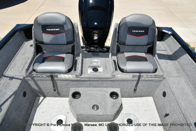 Slide: The Image of Tracker Pro Guide V-175 Combo 2023 - 64