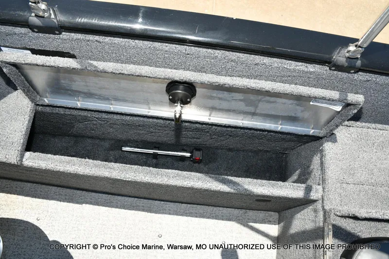 Slide: The Image of Tracker Pro Guide V-175 Combo 2023 - 71