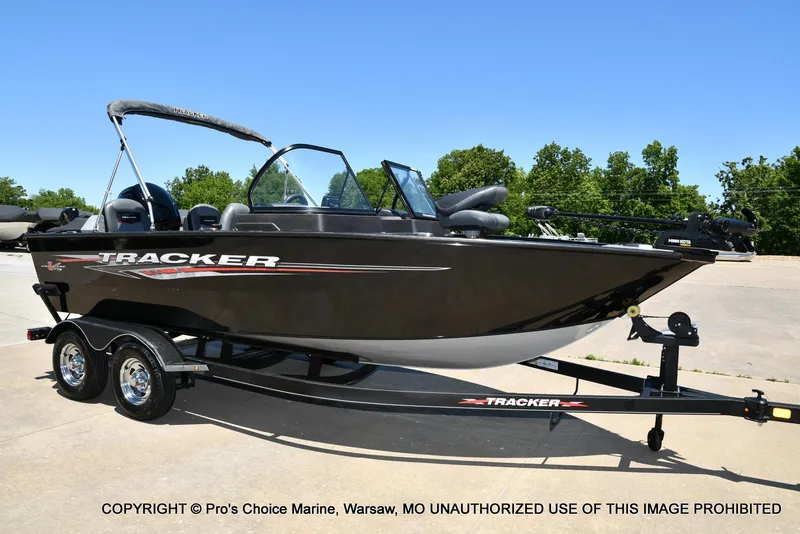 Slide: The Image of Tracker Pro Guide V-175 Combo 2023 - 85