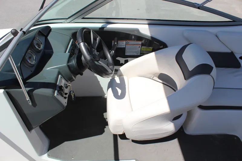 Slide: The Image of Yamaha SX190 2014 - 10