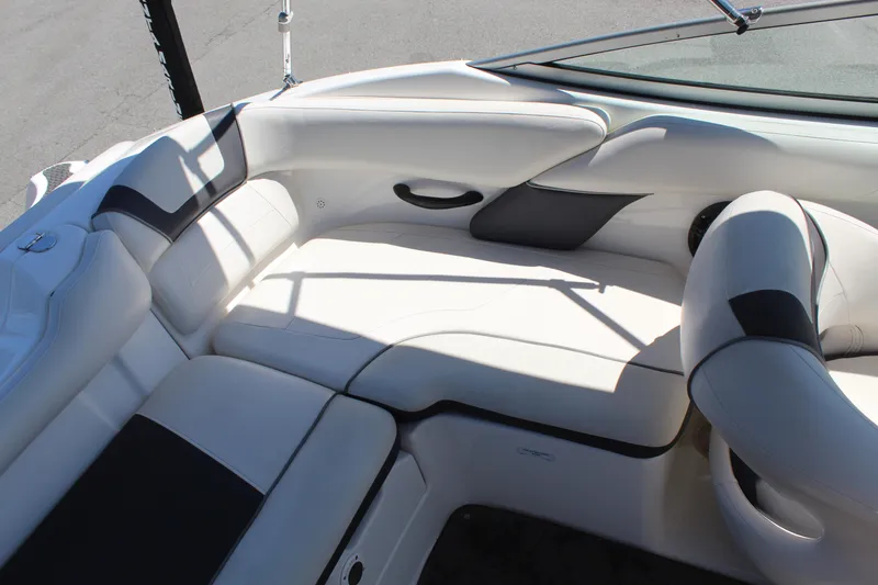 Slide: The Image of Yamaha SX190 2014 - 13