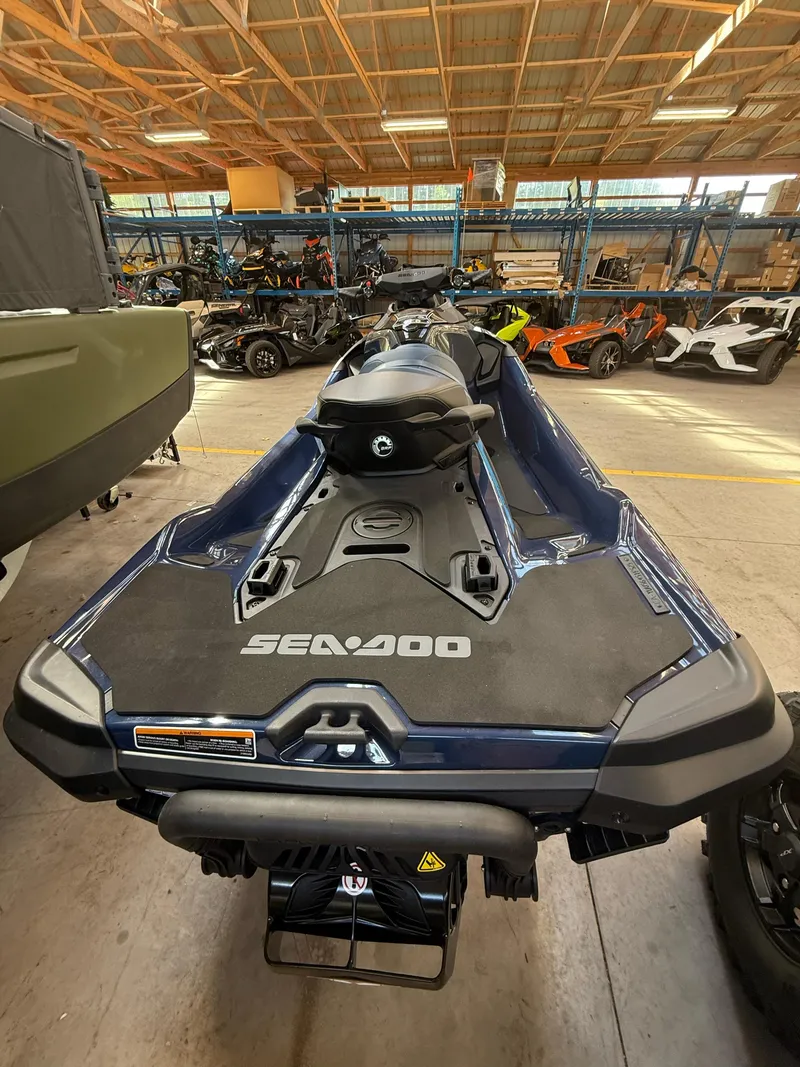 Slide: The Image of Sea-Doo GTX 300 iDF, iBR 2025 - 3