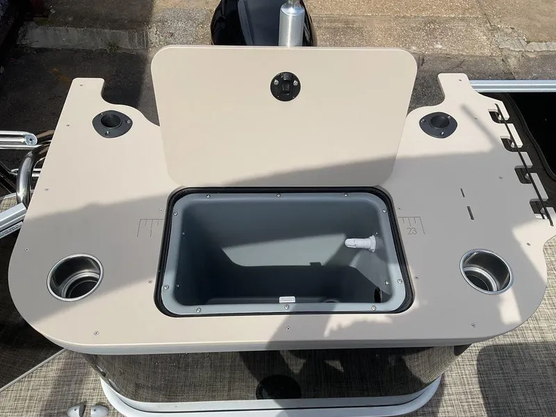 Slide: The Image of SunCatcher Select 20F 2025 - 19