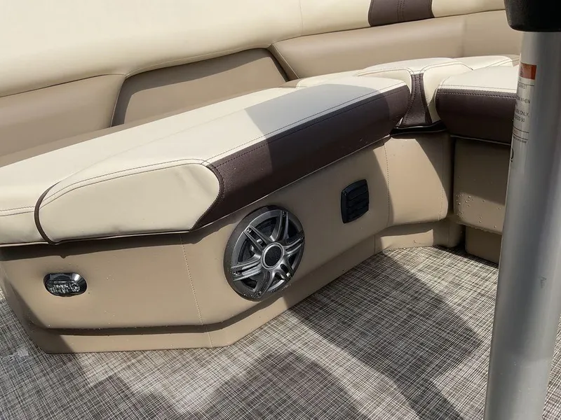 Slide: The Image of SunCatcher Select 20F 2025 - 36