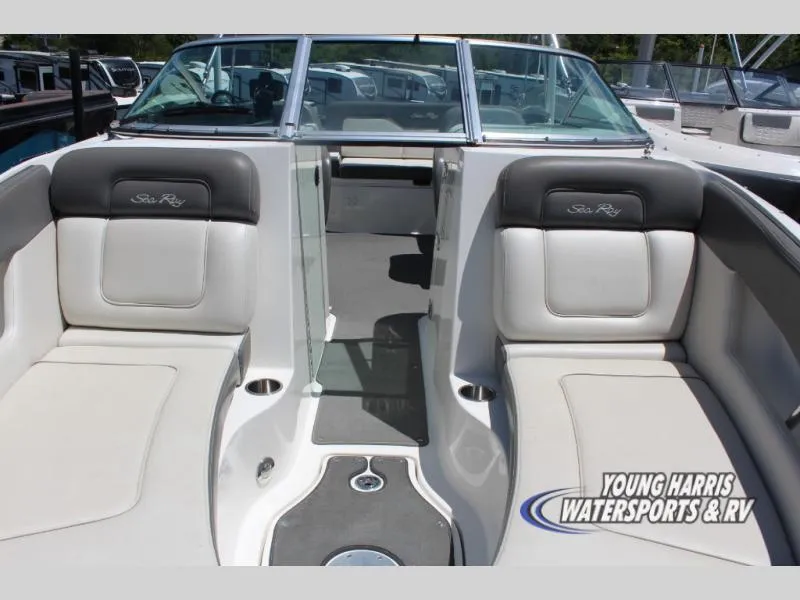 Slide: The Image of Sea Ray 240 Sundeck 2011 - 14