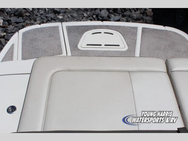 Slide: The Image of Sea Ray 240 Sundeck 2011 - 7