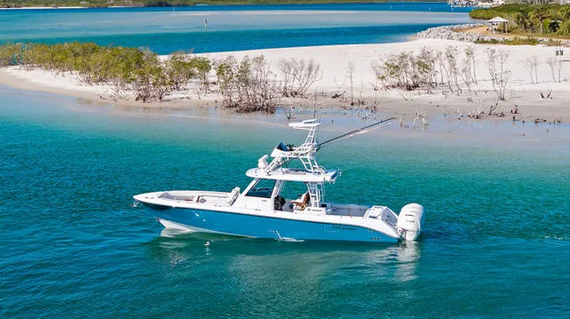 Slide: The Image of Everglades 375 Center Console 2025 - 48