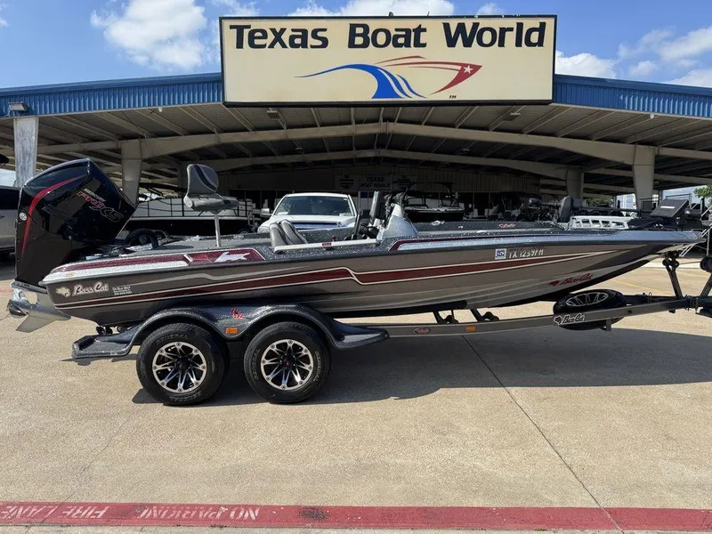 Slide: The Image of Bass Cat Lynx 2019 - 0