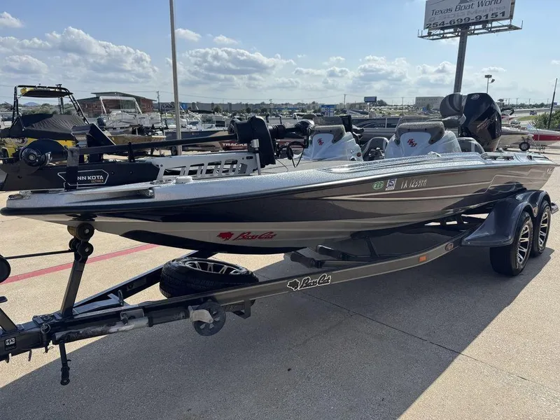 Slide: The Image of Bass Cat Lynx 2019 - 4