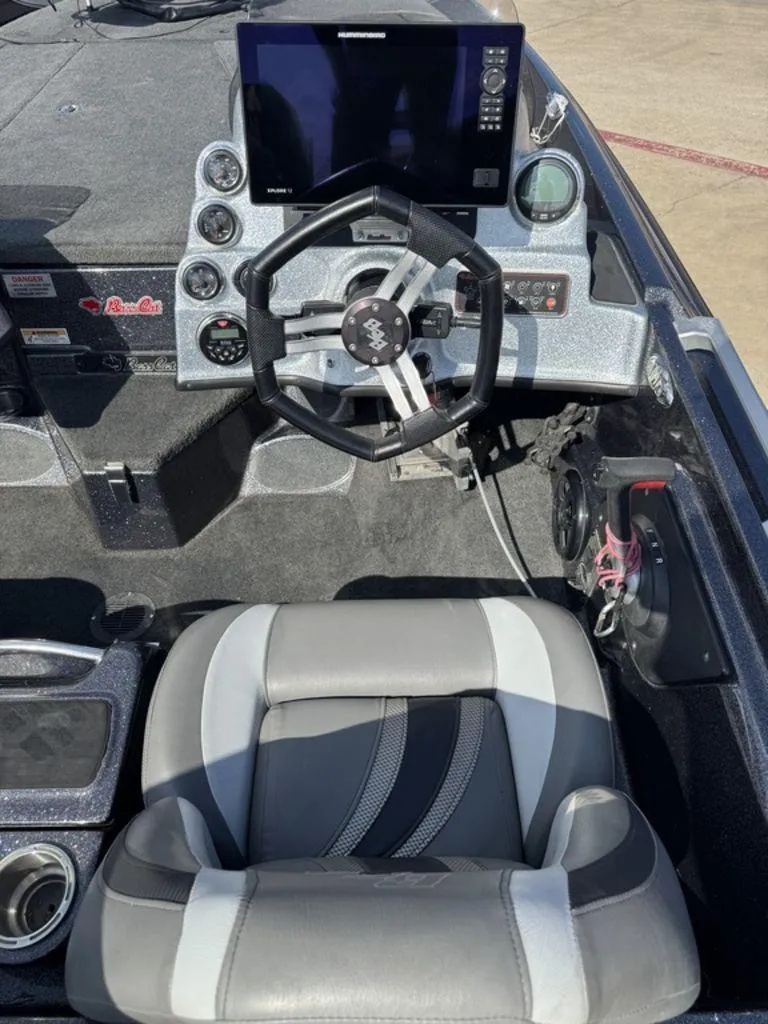 Slide: The Image of Bass Cat Lynx 2019 - 7