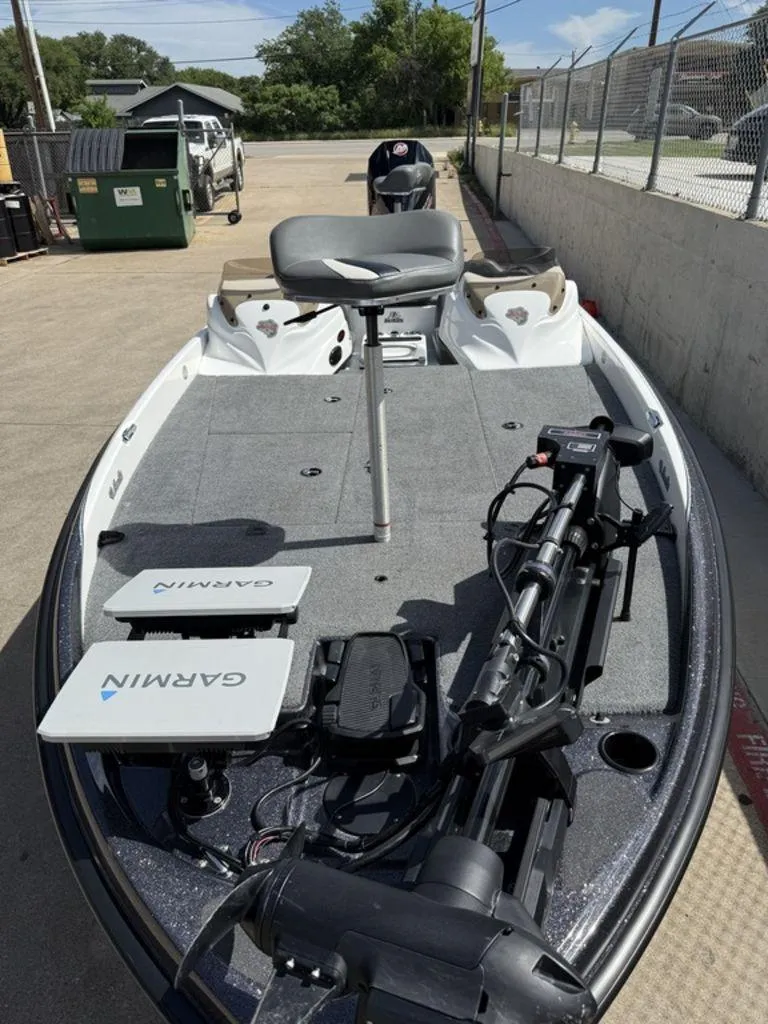 Slide: The Image of Bass Cat Pantera Classic 2022 - 2