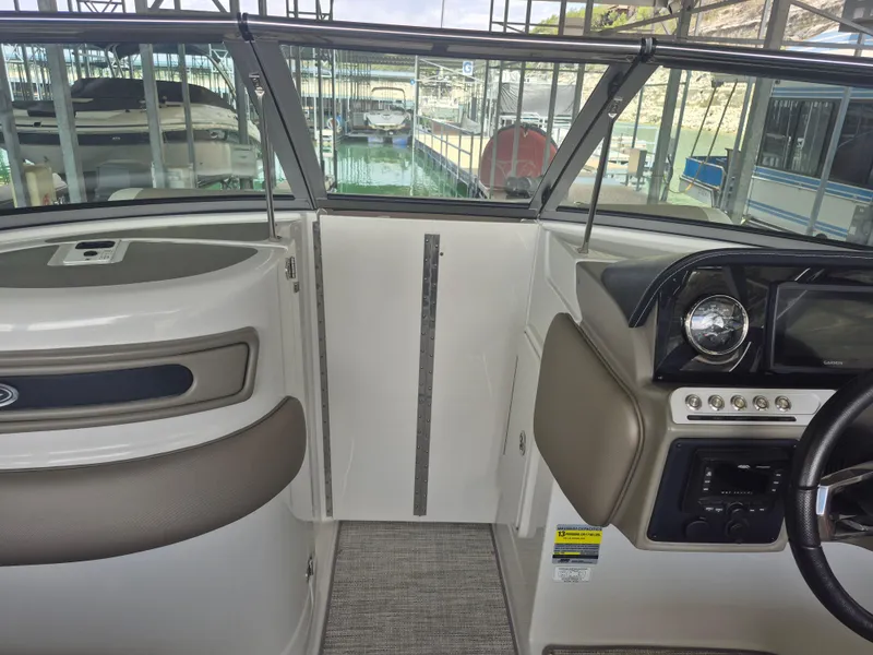 Slide: The Image of Crownline Boats Eclipse E255 2022 - 27