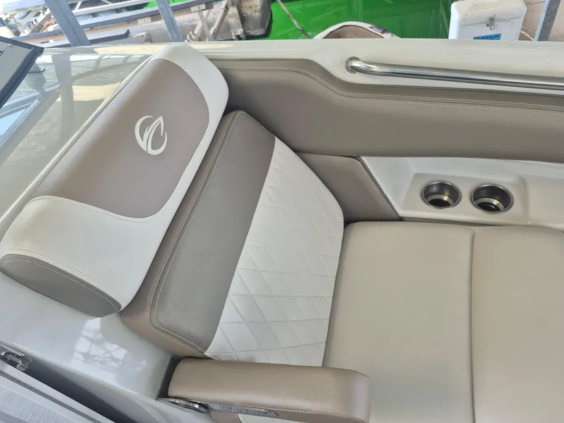 Slide: The Image of Crownline Boats Eclipse E255 2022 - 29