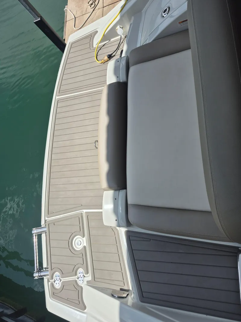 Slide: The Image of Crownline Boats Eclipse E255 2022 - 5