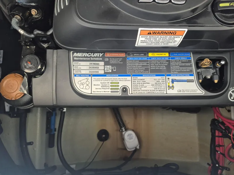 Slide: The Image of Crownline Boats Eclipse E255 2022 - 54