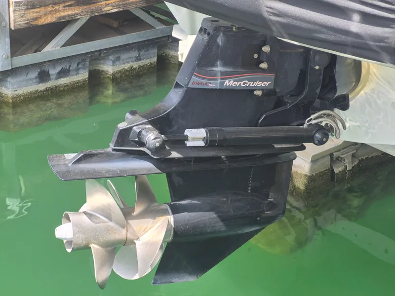 Slide: The Image of Crownline Boats Eclipse E255 2022 - 55