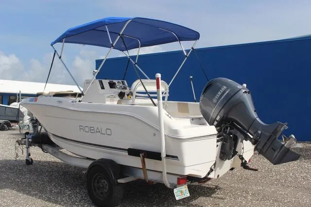 Slide: The Image of Robalo R180 Center Console 2018 - 6