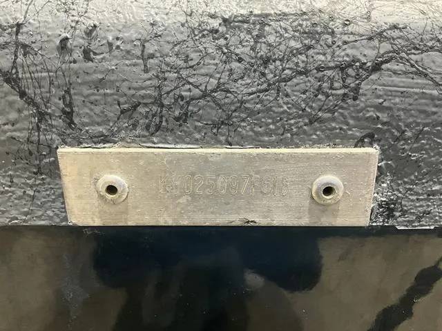 Slide: The Image of Metal identification plate on 2016 Haynie 25 Magnum boat hull. - 17